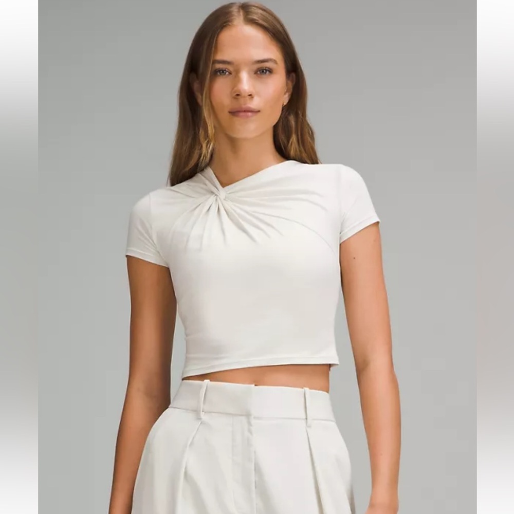 Lululemon asymmetrical front-twist t-shirt